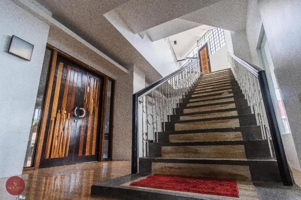 Quezon Premier Hotel Лусена Экстерьер фото